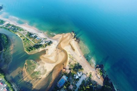 aerial-shot-aerial-view-beach-bird-s-eye-view-587015